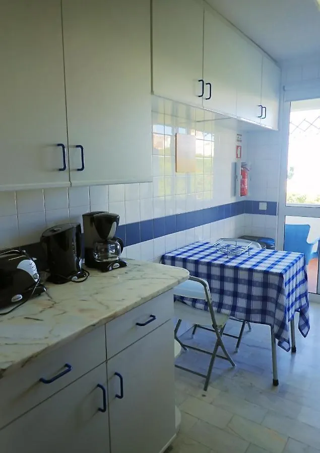 Funchal Petrolhead Apartment フンシャル