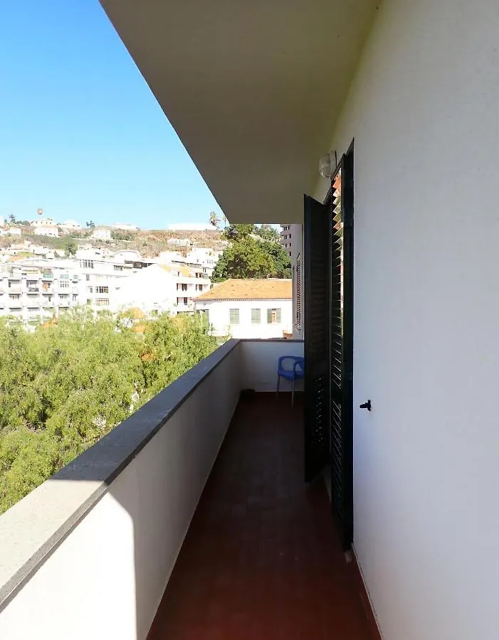 Funchal Petrolhead Apartment