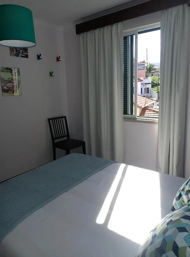 Funchal Petrolhead Apartment ポルトガル